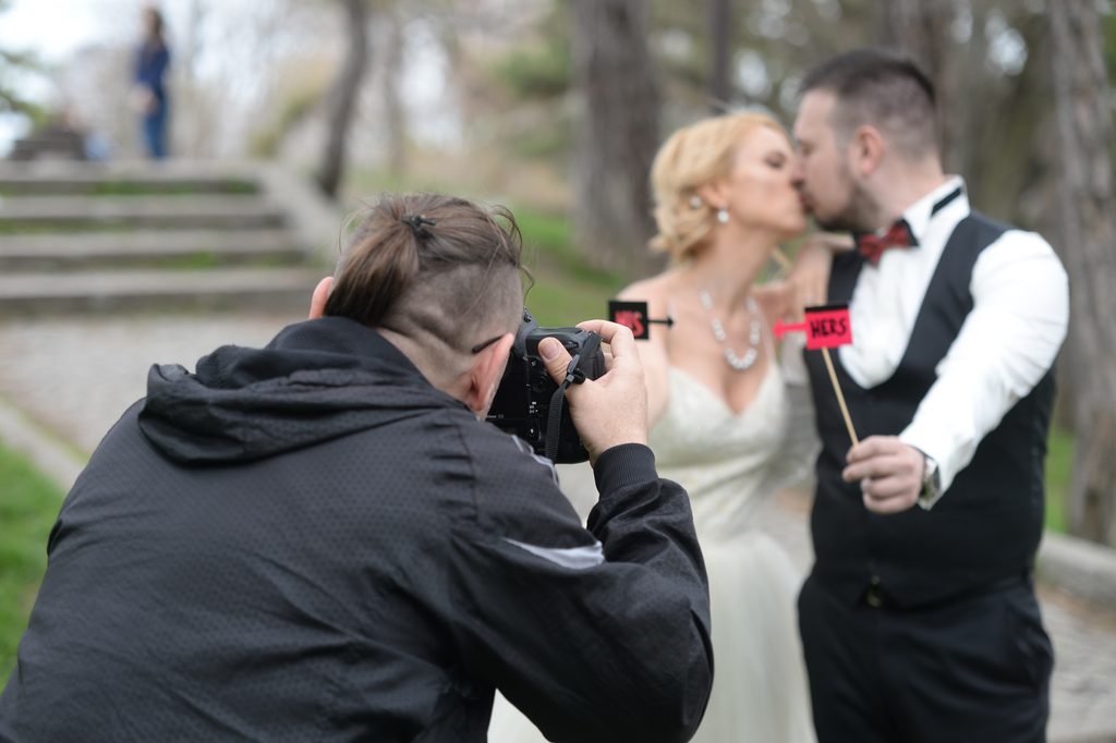 drugi fotograf na venčanju
